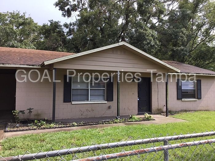 2nd image of 3003 S Willow Dr