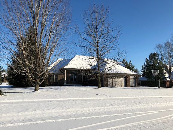 3rd image of 1937 Aspen Dr