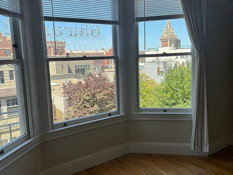 970 Bay St #2 — Photo 3