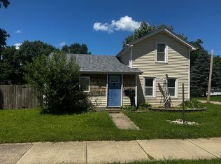 627 N Van Buren St, Batavia, IL 60510