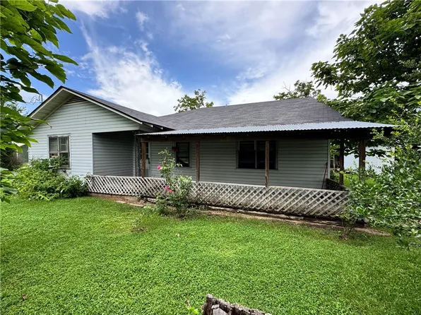 307 Fm 1940, New Baden, TX 77870