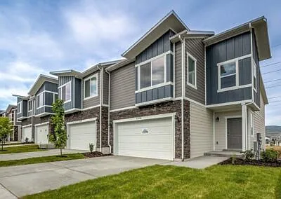 Diamond Ridge Townhomes — Photo 2
