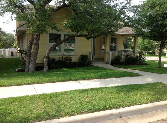 Charming in Cedar Park
