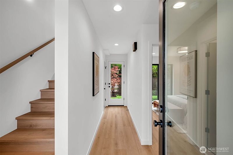 4th image of 6700 52nd Avenue S