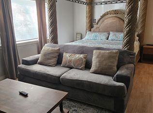 8525 S Green St APT 1D, Chicago, IL 60620