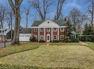 54 Fairview Ave, Chatham, NJ 07928