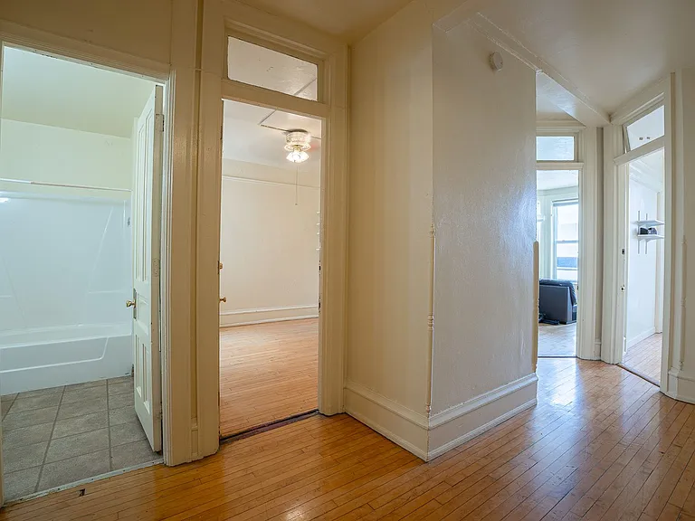828 N Milwaukee St — Photo 9
