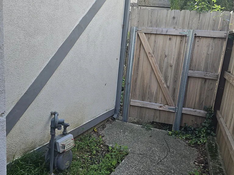 1645 Laurel Ave — Photo 6