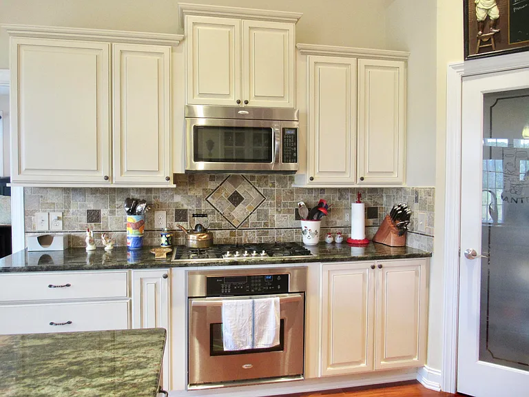 1271 Greenbriar Dr — Photo 22
