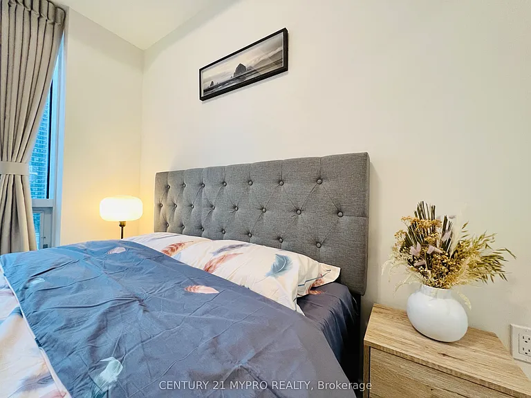 28 Freeland St #803 — Photo 24