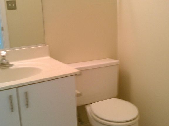 1/2 bath downstairs