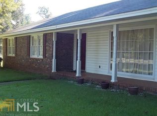324 Johnston Dr, Thomaston, GA 30286