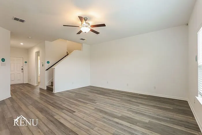 2934 Jackson Smt — Photo 11