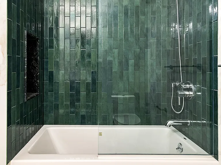 65 4th Pl #TRIPLEX — Photo 16