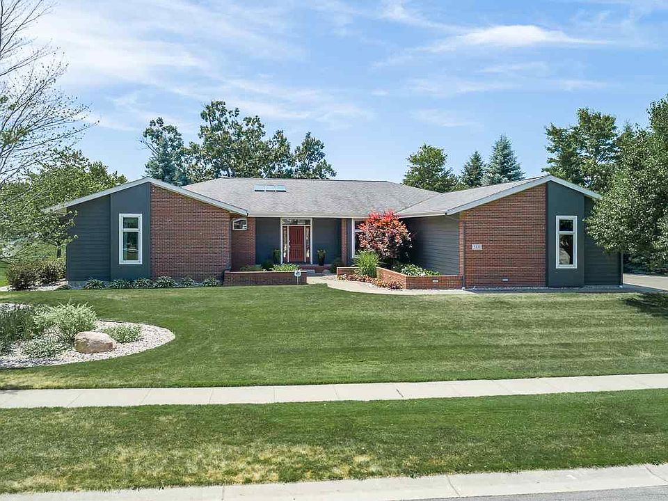 1st image of 510 Scenic Dr