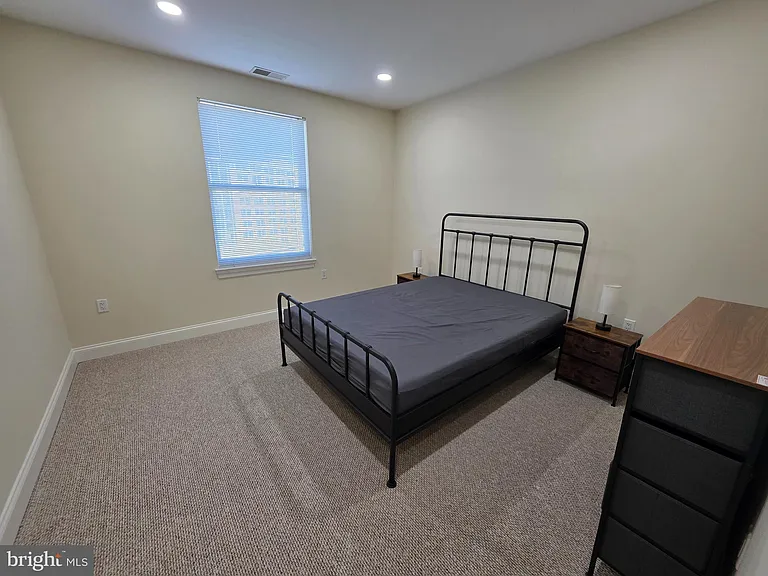 38 Maryland Ave #Penthouse 608 — Photo 14