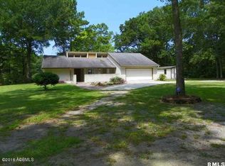 679 Sams Point Rd, Beaufort, SC 29907