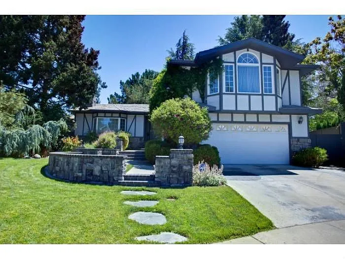 10152 Deeprose Pl photo 1
