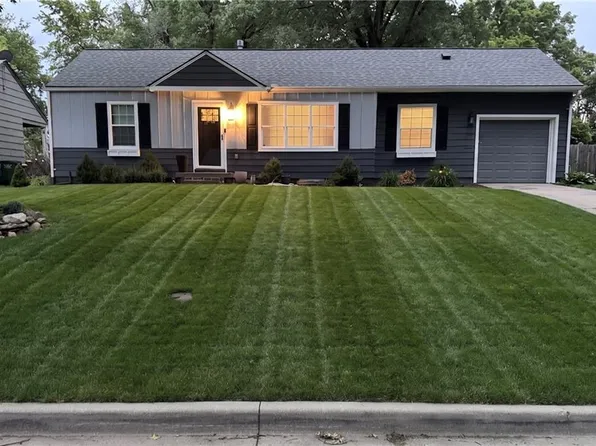 5536 Cedar St, Roeland Park, KS 66205