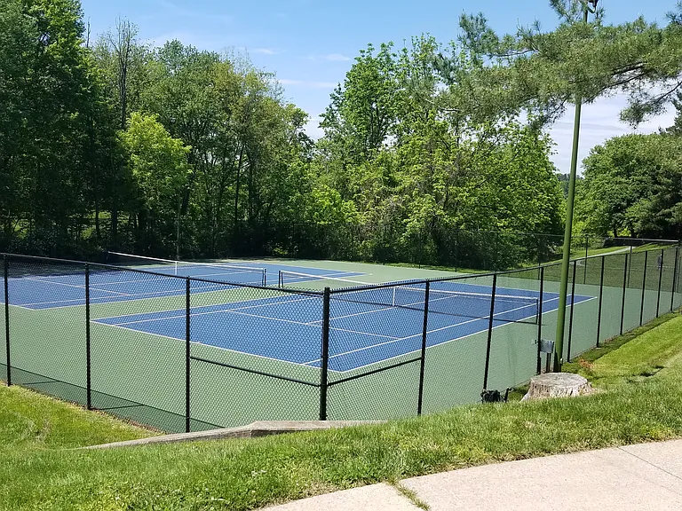 12 Amenities Tennis