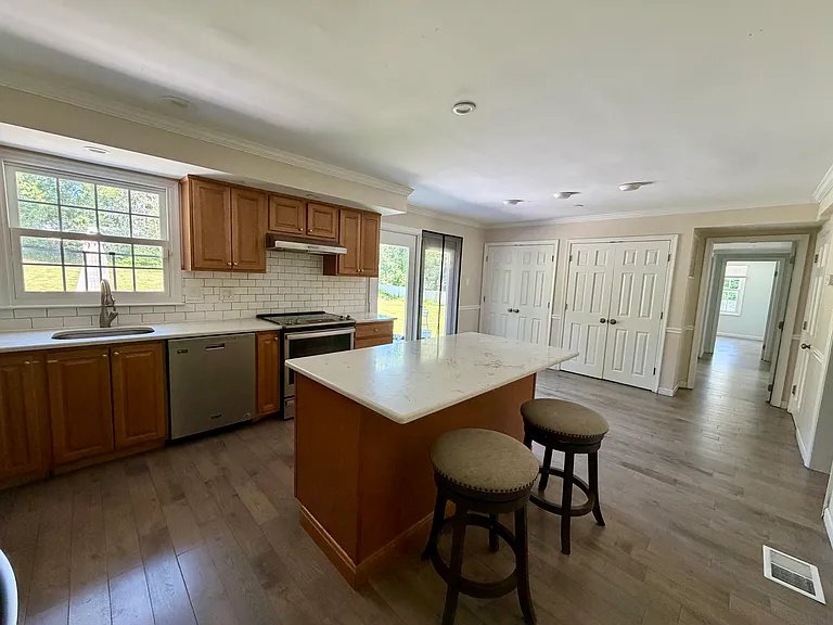 Kitchen right view