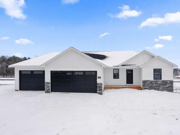 553 Horton Ter, Hortonville, WI 54944