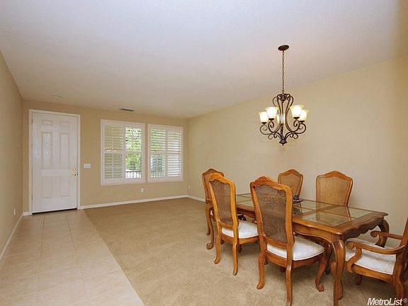 3rd image of 300 Sutley Cir