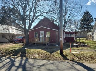 647 Lake St, White Lake, WI 54491