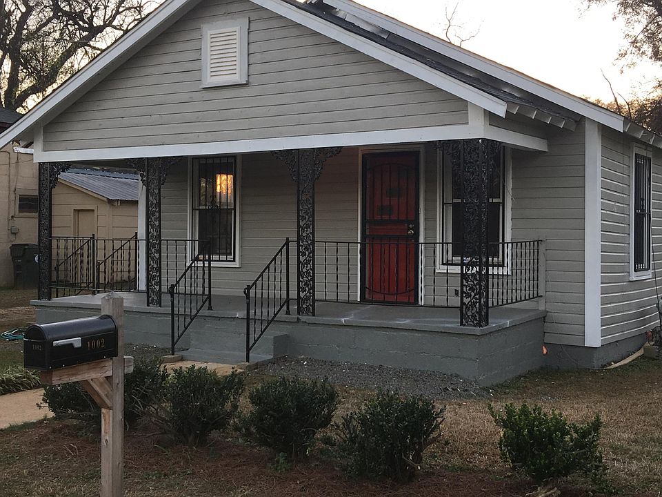 1st image of 1002 37th Ave