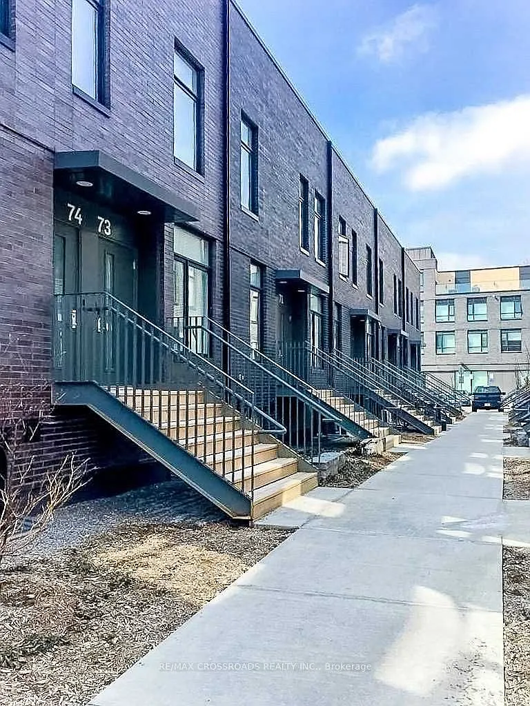 Building Photo - 1760 Simcoe St N #73-1