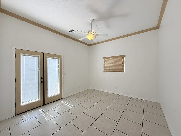 926 Stahlman Dr — Photo 14