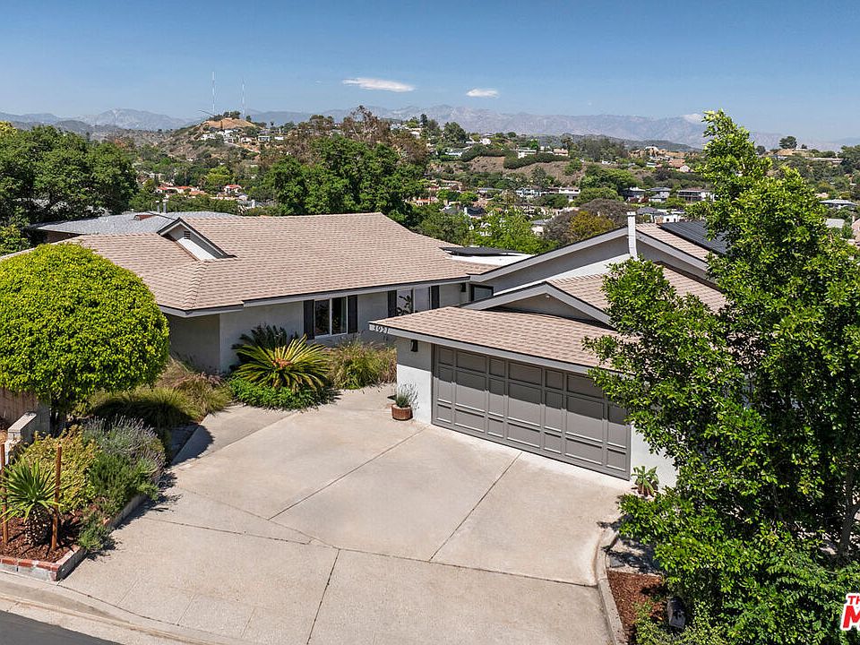 1st image of 3921 Wawona St