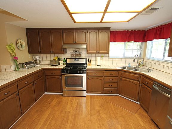 5th image of 4478 Moyvane Dr