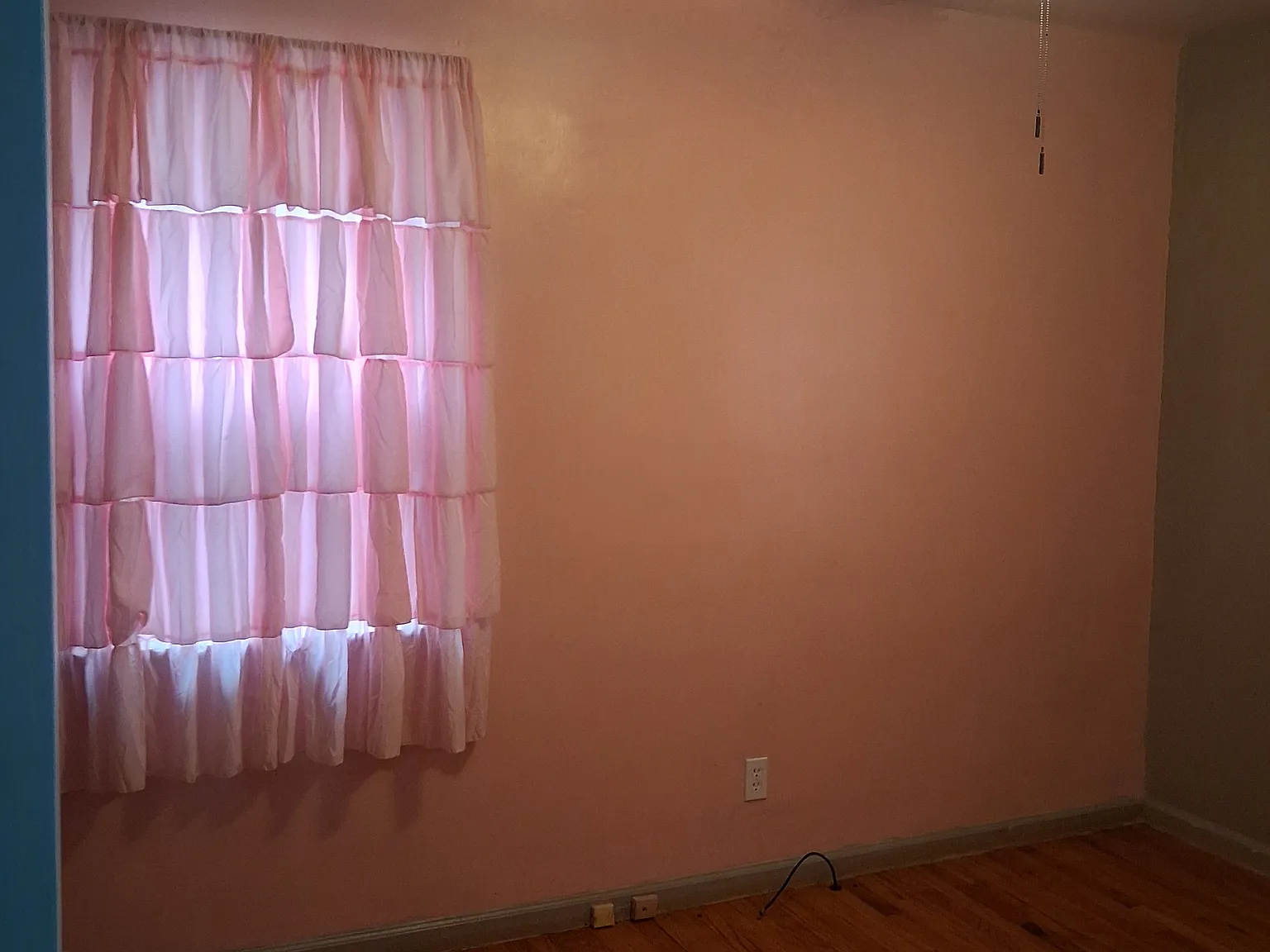 3 bed, 1000 sqft, $1,700 — Photo 4