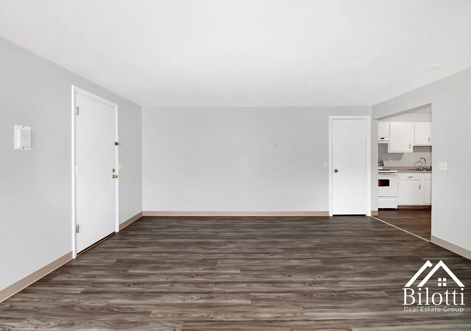 Hillside Terrace Apartments — Photo 3