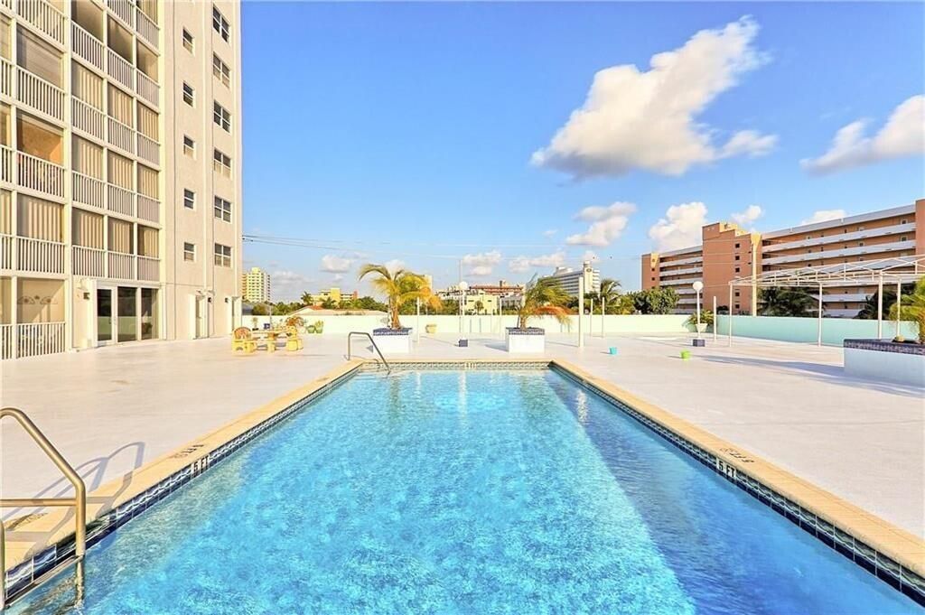 1505 N Riverside Drive #1002, photo 8