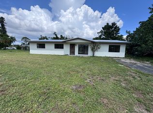 5518 Sunrise Dr, Fort Myers, FL 33919