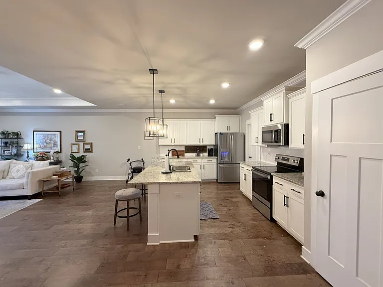 445 Legend Oak Way SW — Photo 8