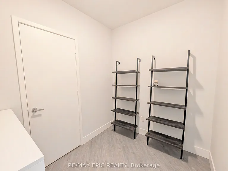 45 Charles St E #2309 — Photo 16