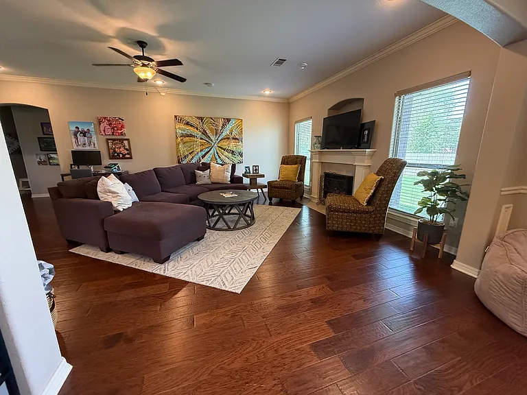 2903 N Raven Ln — Photo 2