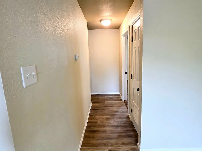 2606 Avenue V — Photo 11