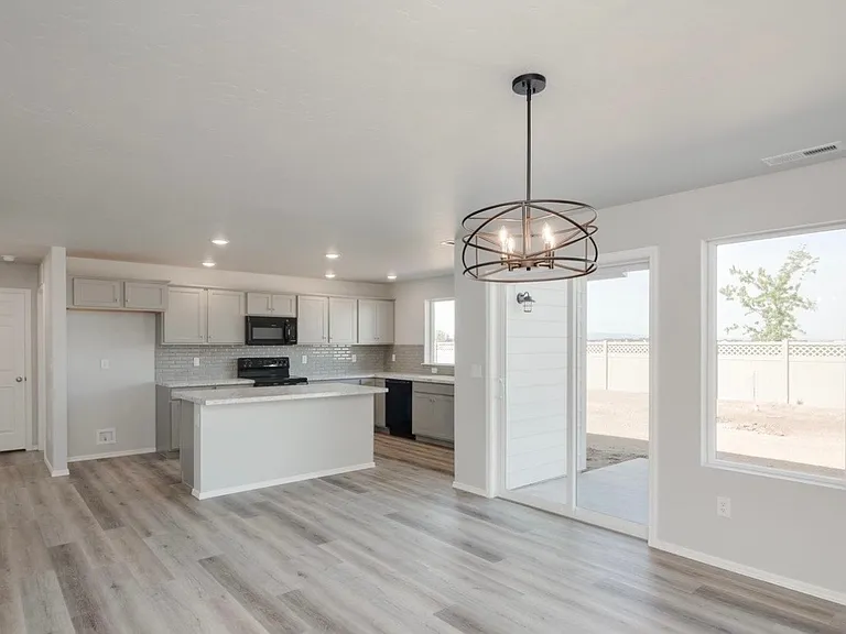 2929 N New Morning Ave — Photo 7