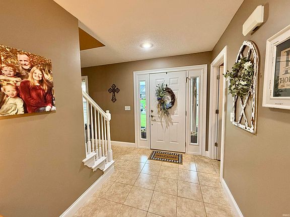 4th image of 1330 Bowden Dr