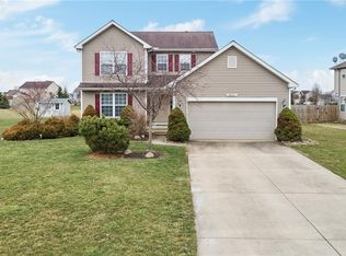 38301 Avalon Dr, North Ridgeville, OH 44039