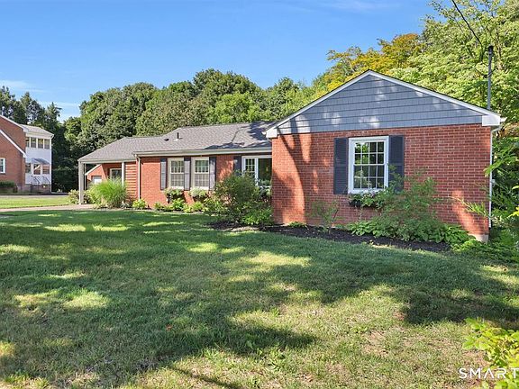 3rd image of 147 Ridge Road