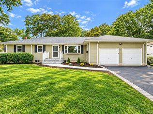 132 Smith Avenue, Holbrook, NY 11741