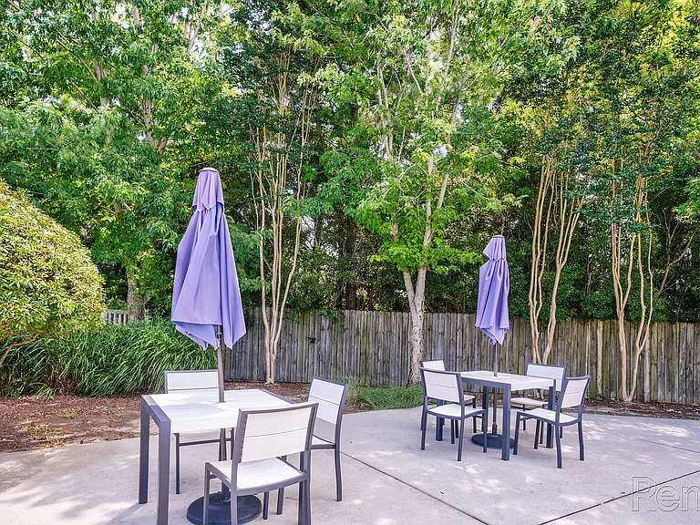 Charleston Place — Photo 10