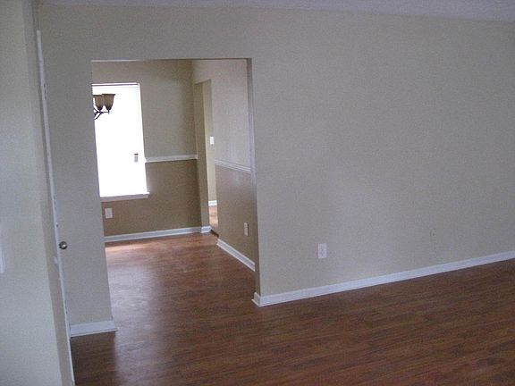 4th image of 2056 Charles Cudd Ct