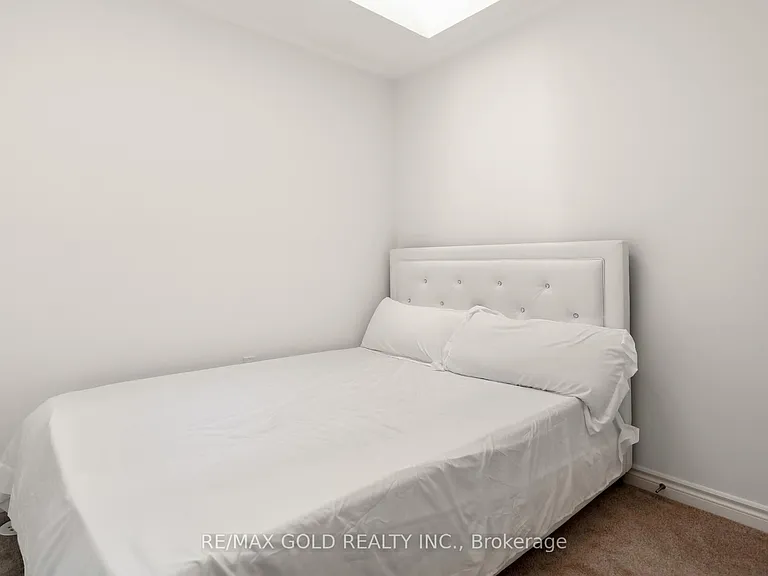 18 Waterville Way — Photo 39
