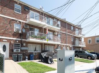 9483 218th St, Queens Village, NY 11428